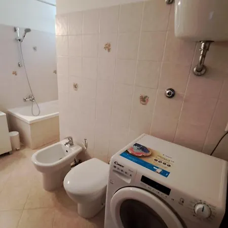 Rosasco House Apartment